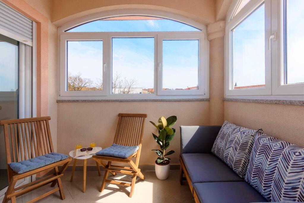 Cozy Apartment With Private Parking Медулин Екстер'єр фото